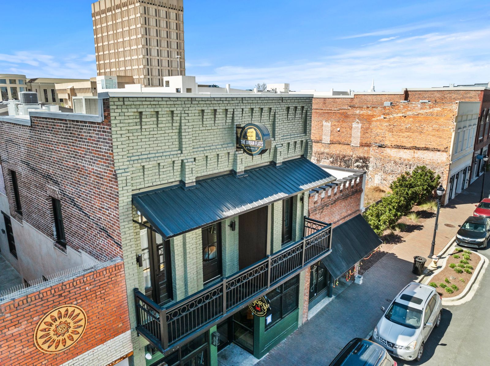 The Urban Flats above Major's Kitchen & Lounge on Dargan Street